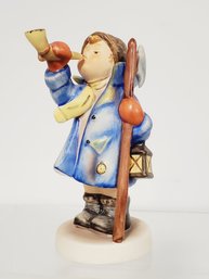 Vintage Hummel Figurine Hear Ye Hear Ye TMK6 - Artist Signed