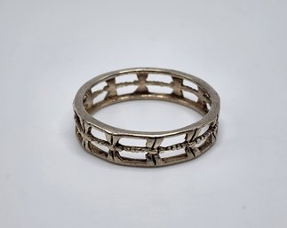 Very Pretty Vintage Sterling Silver Ring