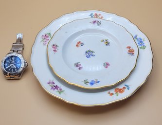 Meissen Gold Rimmed Plate Set. Scattered Flowers Patttern.  Serving For 4...plus An Extra. -    -     Loc:BHS1