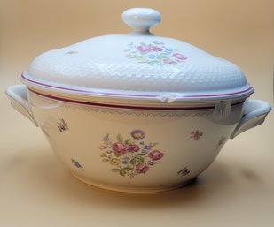 Thomas Of Germany Soup Tureen.      -           -             -              -         -           - Loc:BHS5