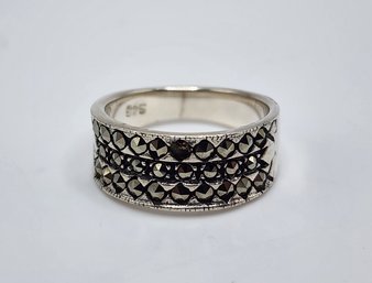 Very Pretty Sterling Silver Ring