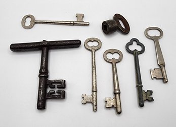 Lot Of Vintage Or Antique Keys