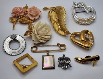 Nice Lot Of Vintage Brooches