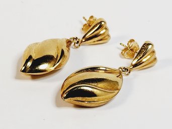 Fabulous 18k Yellow Gold Classic Hanging Dome Shell Earrings