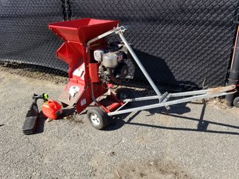 Troy-Bilt 15016 Super Tomahawk Wood Chipper