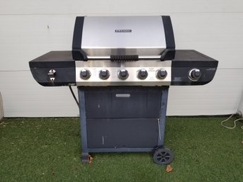 Brinkmann Gas Grill With Tank & Side Burner