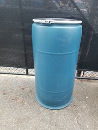 77 Gallon Blue Plastic Drum Barrel With Cover