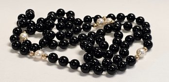 14K Yellow Gold Onyx Bead And Pearl Necklace (Continous)
