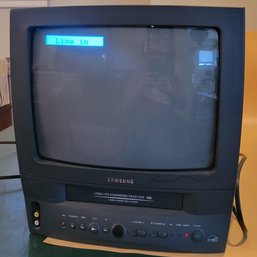 Samsung Model CXJ1364 Combination TV And VCR.  Tested And Powers On. .        -      -      - ------Loc:BS4