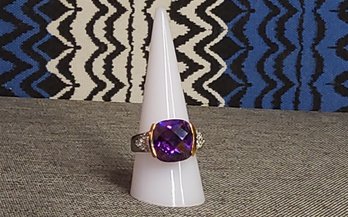 Stunning Purple Stone Fashion Cocktail Ring