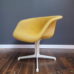 Vintage Shell Chair In The Style Of The Eames La Fonda Chair