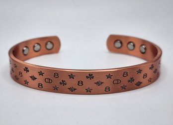 Magnetic Celestial Star Pattern Cuff Bracelet In Rosetone