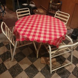 Patio Furniture Set. Table And 4 Chairs