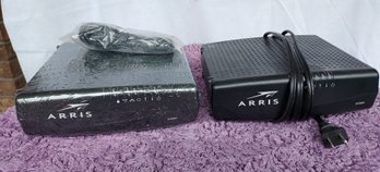 2 Arris Cable Modems With Wi-Fi DG860