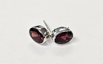 Vintage Sterling Silver Solid BEZEL SET Garnet Earrings...SO CLASSIC!  OVAL  Size 7x5 GORGEOUS COLOR!!