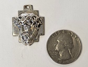 Vintage Sterling Silver SOLID CASTED Christ Head Pendant Diamond Cut Accents On The CROWN Of THORNS