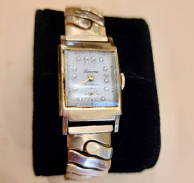 Vintage Lucerne Watch With 17 Jewels - Stamped 10Kt Gold Untested