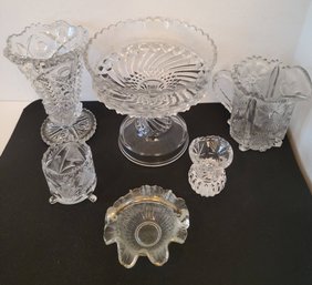 Six Pieces Of Vintage Depression Glass