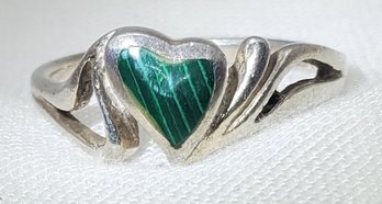 Vintage Sterling Silver Size 5 Heart Ring With Green Stone.