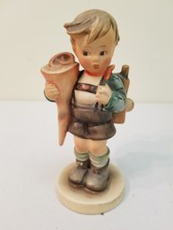 Vintage Goebel Hummel 80 Little Scholar 5.75'h Figurine TMK 2