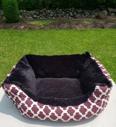 Soft And Comfortable Cat/Small Dog Bed