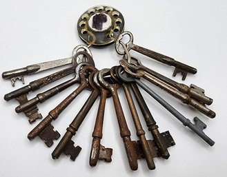 Antique Key & Key Ring Lot
