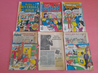 Archie And Reggie Comics Lot #5
