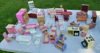Large Lot Of Melissa And Doug Dollhouse Furniture And More...