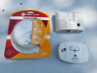 First Alert Fire Alarm And Carbon Monoxide Alarm Paired With Second Carbon Monoxide Alarm By Kiddie