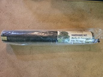 New In Package - Roll Of Outdoor Plastic Netting - 3'x15'