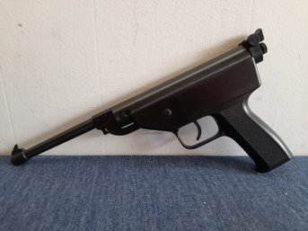 BB/ Pellet Gun