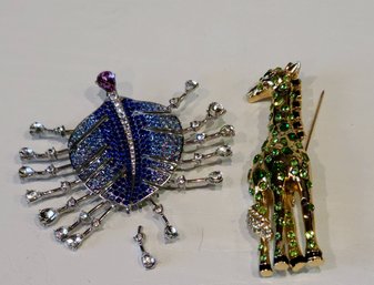 Whimsical Multicolored Rhinestone Giraffe Pin With Bug Pin (broken) From The Iris Apfel Collection