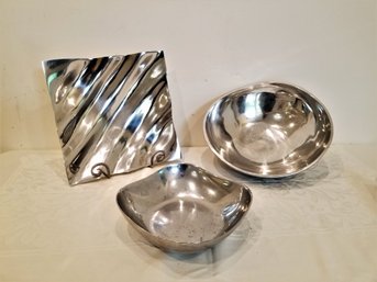 Trio Of Beautiful Wilton Pewter Serving Bowls And Tray
