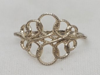 Vintage Sterling Silver Size 10 Lovely Ring ~ 1.74 Grams