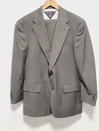 Men's Tommy Hilfiger 2 Piece Woo Suit Size 38R