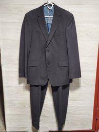 Men's HUGO BOSS Size 39R Single Breasted Men's Suit