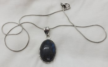 18' Silver Plated Chain With A Beautiful Labradorite Pendant ~ 1' X 3/4'