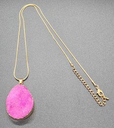 Fuchsia Drusy Quartz Pendant Necklace In Gold Tone