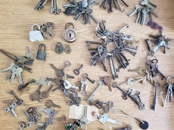 Antique & Vintage Keys And Padlocks Of All Kinds - Skeleton, Clock, Door And More