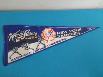 World Series 2000 Yankees Pendant