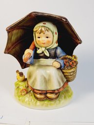 M.I. Hummel Goebel Figurine ' Smiling Through' HUM #408/0  Member Exclusive  W Germany