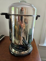 Coffee Urn - Delonghi - Electric 60 Cup