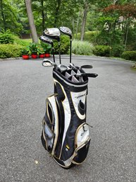 Golf Bag With Miscellaneous Clubs - Taylor Made - Light