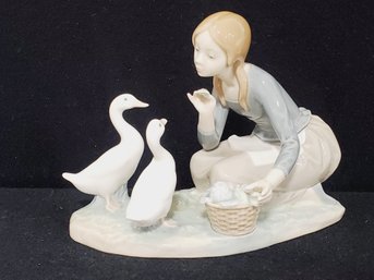 Vintage Retired Lladro Spain Porcelain Glossy Finish Food For Ducks Girl Figurine #4849