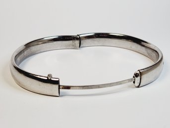 Beautiful Classic Hidden Clasp Sterling Silver  Bangle Bracelet