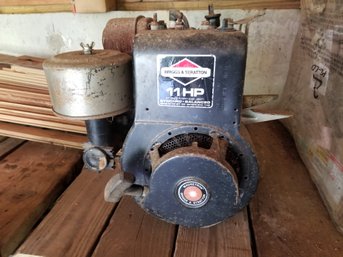 Briggs & Stratton Motor Engine  11 HP