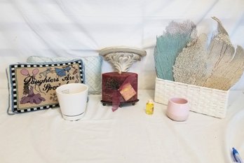 Cute Selection Of Home Decorating Accessories