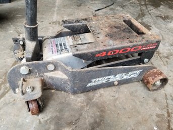 Powerbuilt Triple Lift 4000 Lb Car / Truck Floor Jack