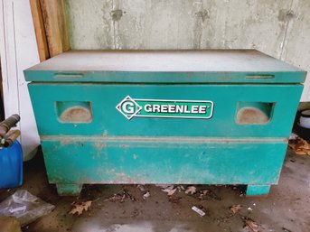 Greenlee 16 Cubic Foot Capacity Geen Metal Storage Box 24' X 48' X 24'