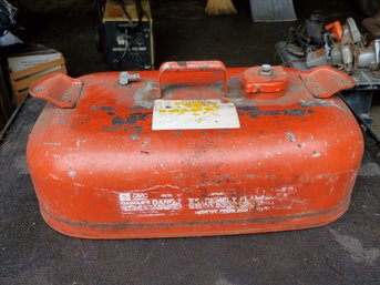 Vintage OMC 6 Gallon Marine Boating Outboard Fuel Gas Can